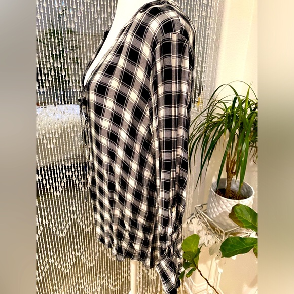 EXPRESS PULLOVER TIE FRONT BLOUSE NWT - Picture 4 of 7